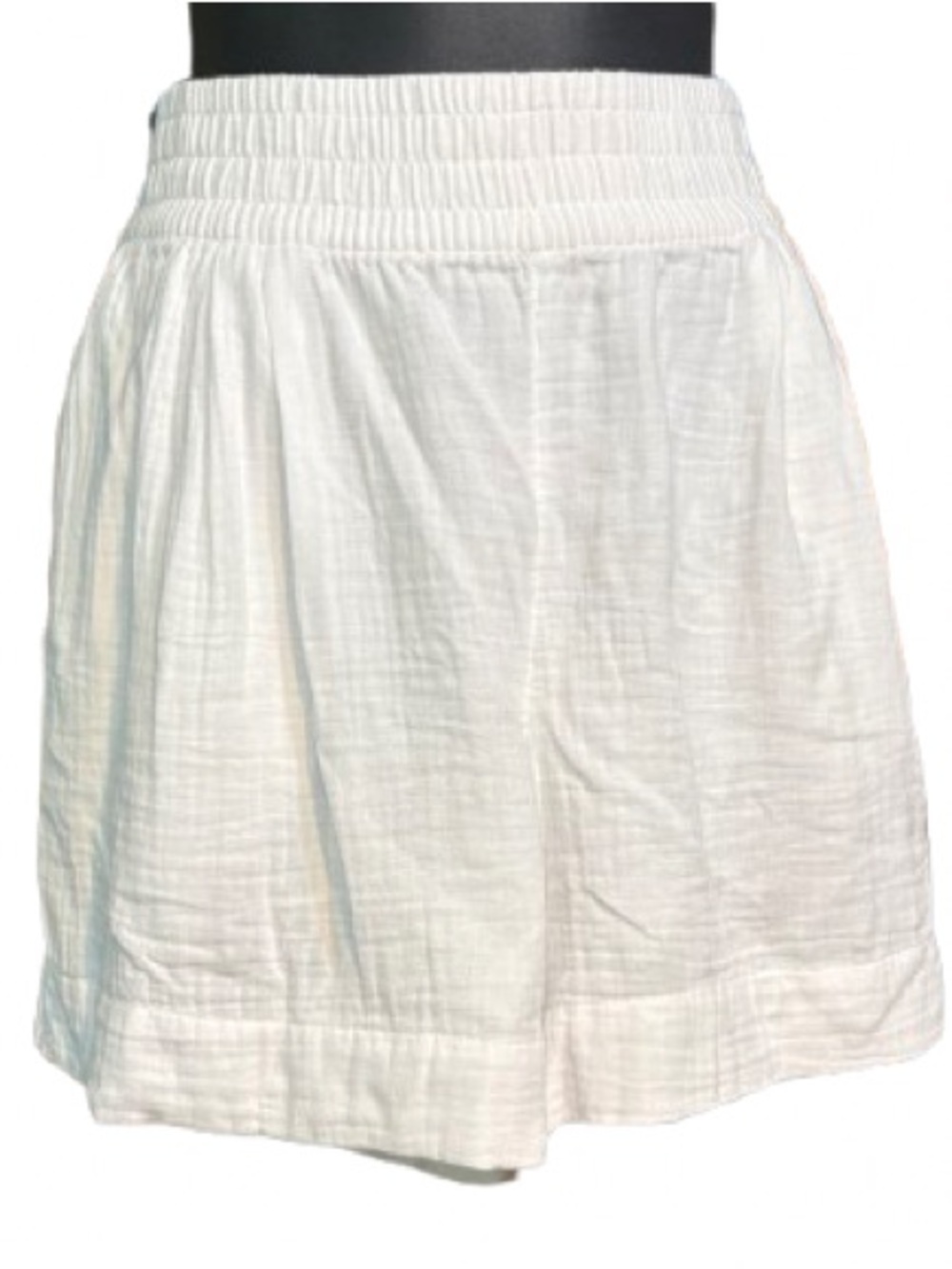 CALIA Inverted Pleat Pull-On Shorts in pure white small
